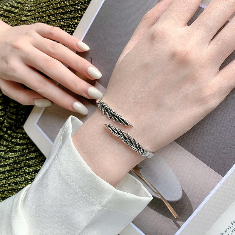Bracelet plume plaqué argent