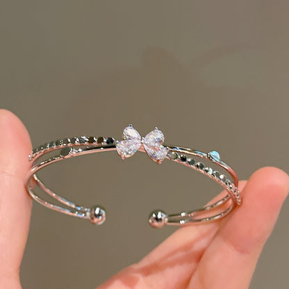 Clara - Bracelet à nœud de niche en argent