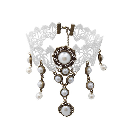 Collier de mariée en dentelle de perles blanches