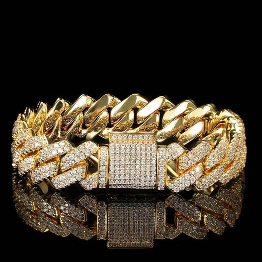 Nouveau - Bracelet haute gamme avec chaine cubaine et diamants